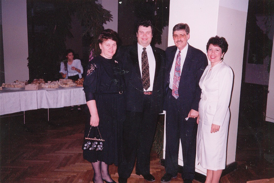Василий Филимонов с женой на банкете