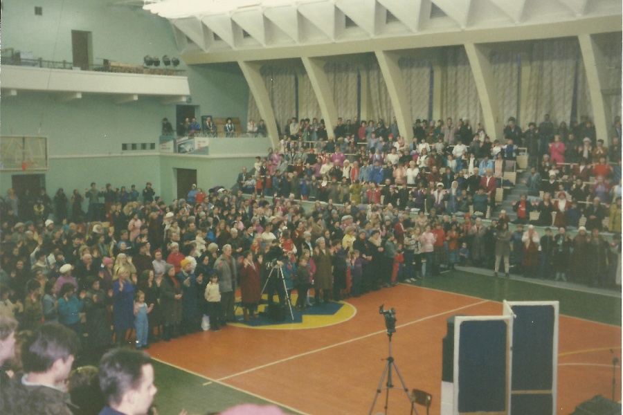 the pastor Vasily Filimonov - services at the Sports Palace 9